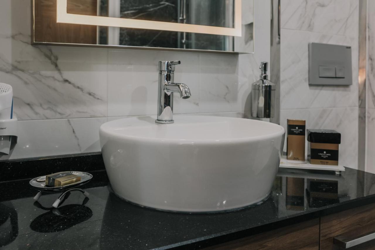 Otel Grand Lark Istanbul Luaran gambar